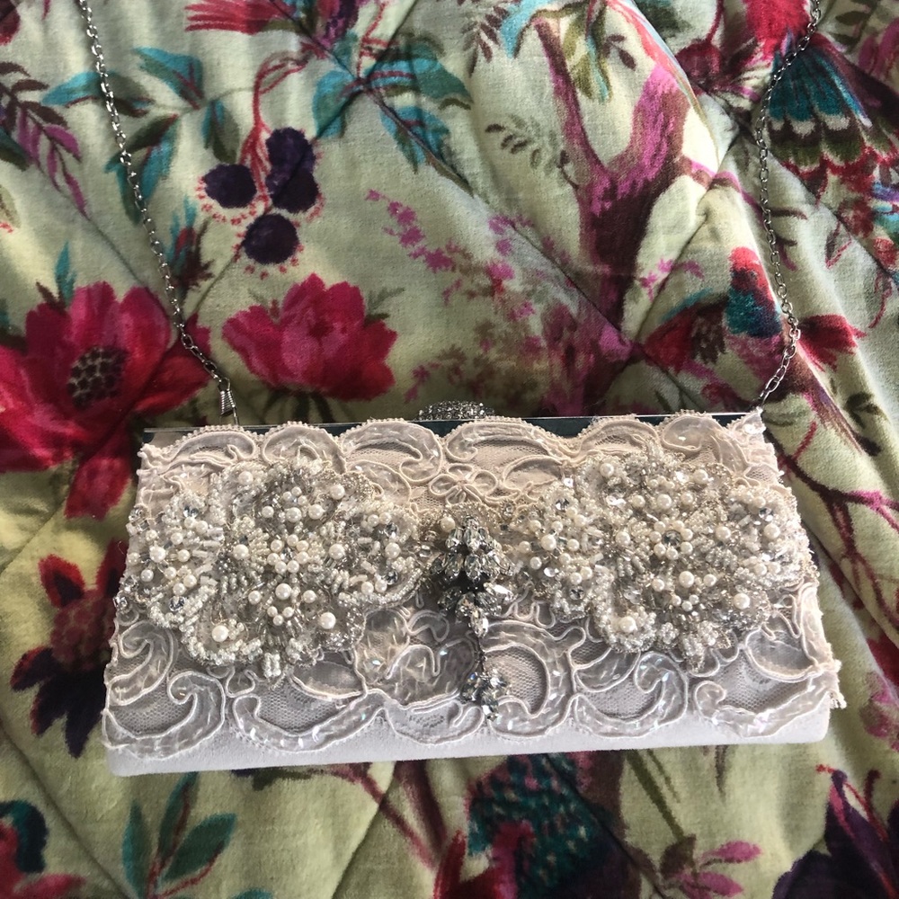 Wedding White fancy clutch